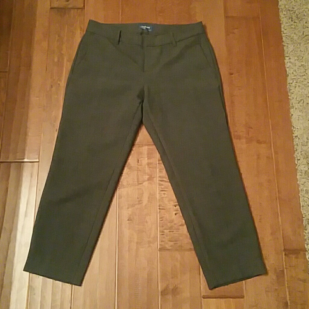 Old Navy Harper pant, crop, Grey, size 6